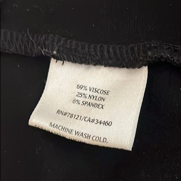 Eileen Fisher | Black pull on knit trousers/pants
Straight wide leg Women size L - Picture 6 of 7